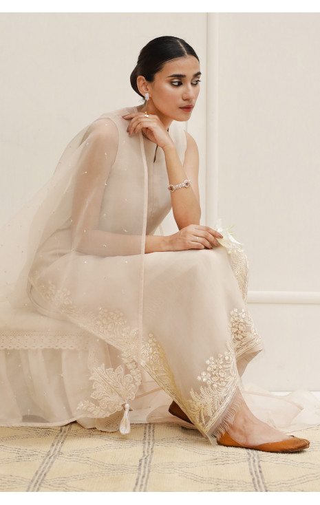 Ivory Outfit